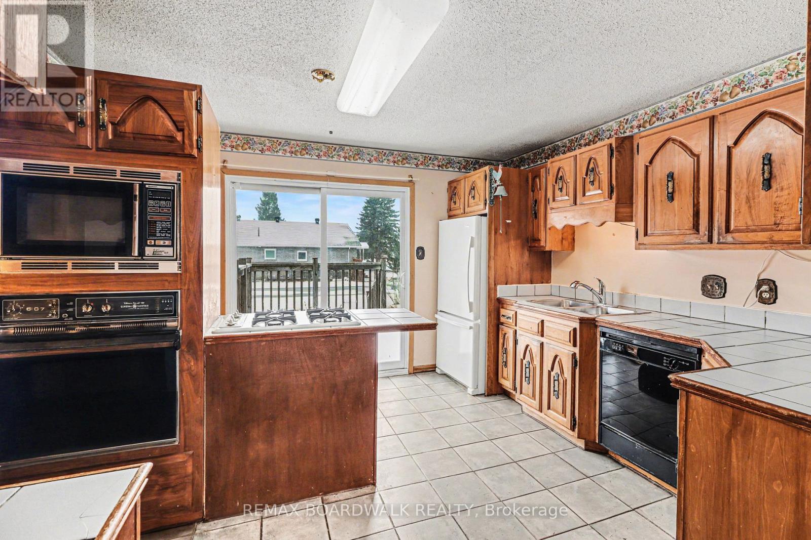 687 Duhamel Street, Casselman, Ontario  K0A 1M0 - Photo 12 - X12978950