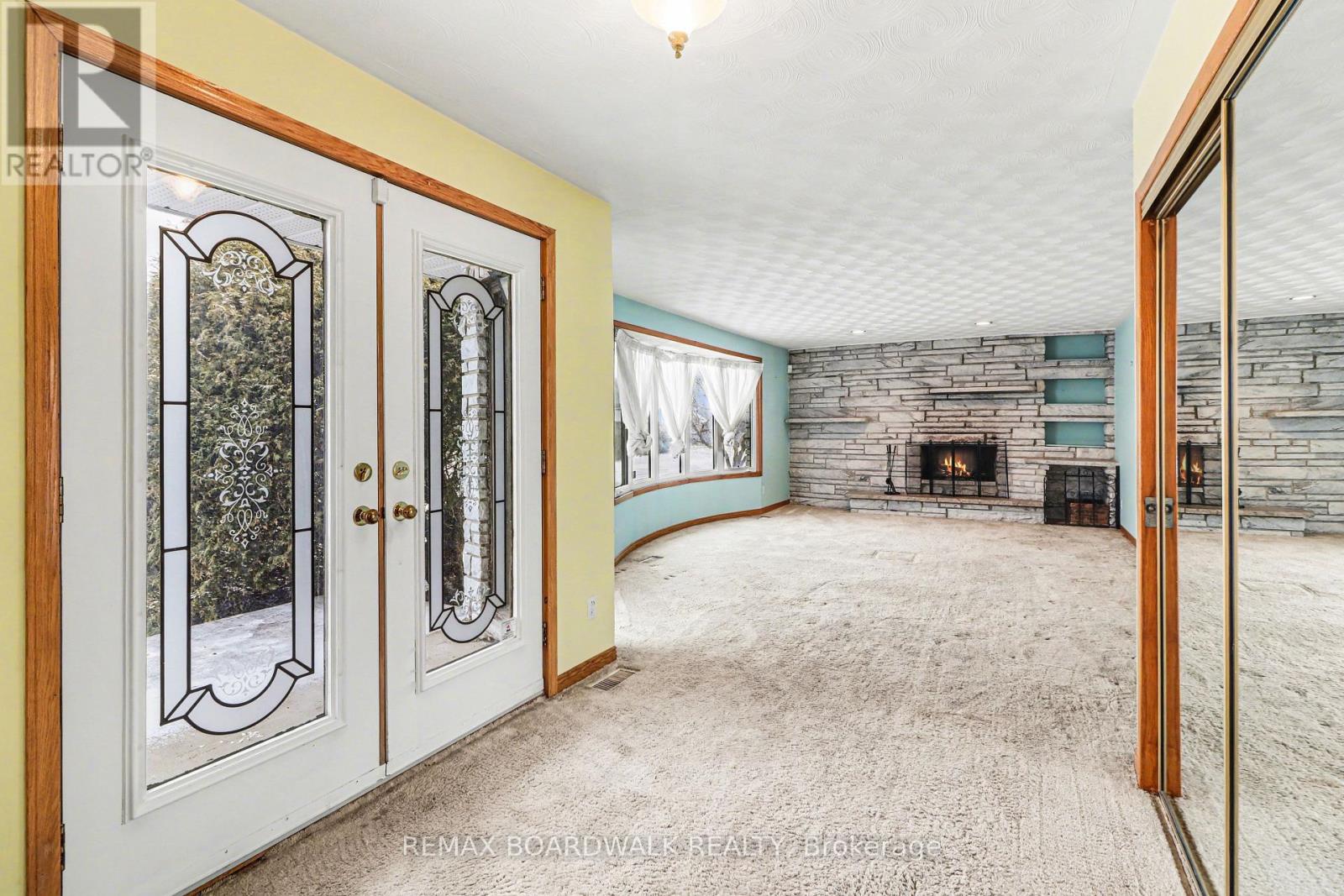 687 Duhamel Street, Casselman, Ontario  K0A 1M0 - Photo 4 - X12978950