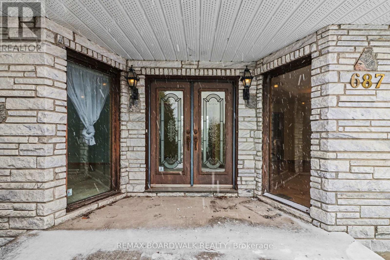 687 Duhamel Street, Casselman, Ontario  K0A 1M0 - Photo 3 - X12978950