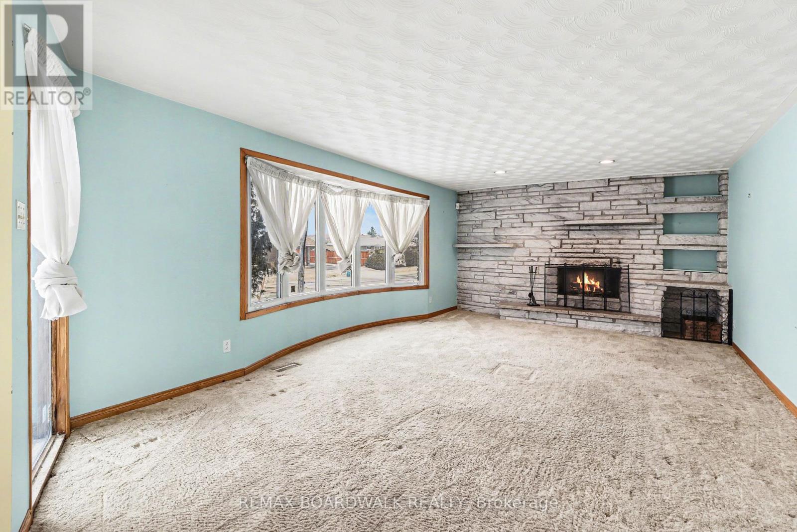 687 Duhamel Street, Casselman, Ontario  K0A 1M0 - Photo 5 - X12978950