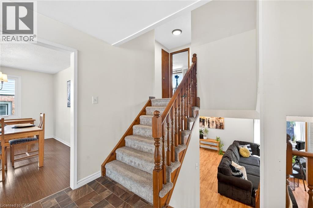 22 Vance Crescent, Waterdown, Ontario  L8B 0B8 - Photo 14 - 40822885