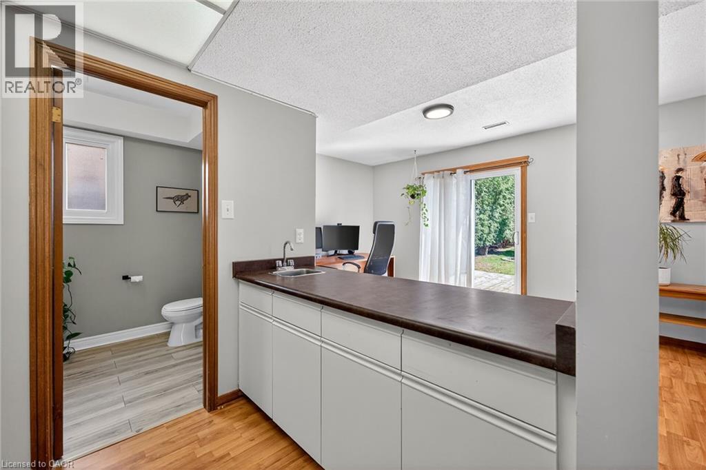 22 Vance Crescent, Waterdown, Ontario  L8B 0B8 - Photo 31 - 40822885