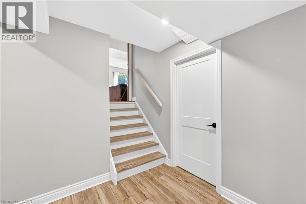 22 Vance Crescent, Waterdown, Ontario  L8B 0B8 - Photo 41 - 40822885