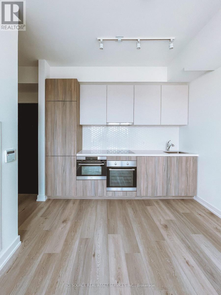 1819 - 158 FRONT STREET E, Toronto, Ontario