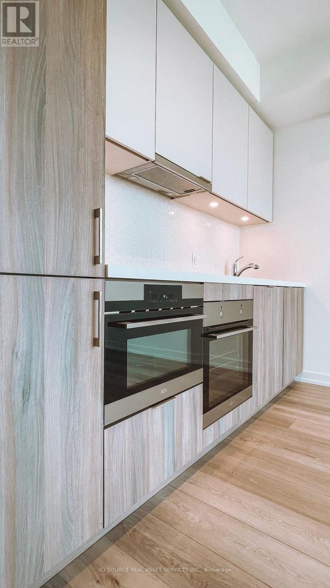 1819 - 158 Front Street E, Toronto, Ontario  M5A 0K9 - Photo 4 - C13039164