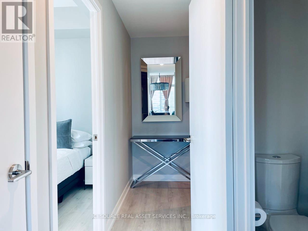 2206 - 33 Helendale Avenue, Toronto (Yonge-Eglinton), Ontario  M4R 0A4 - Photo 10 - C13039214