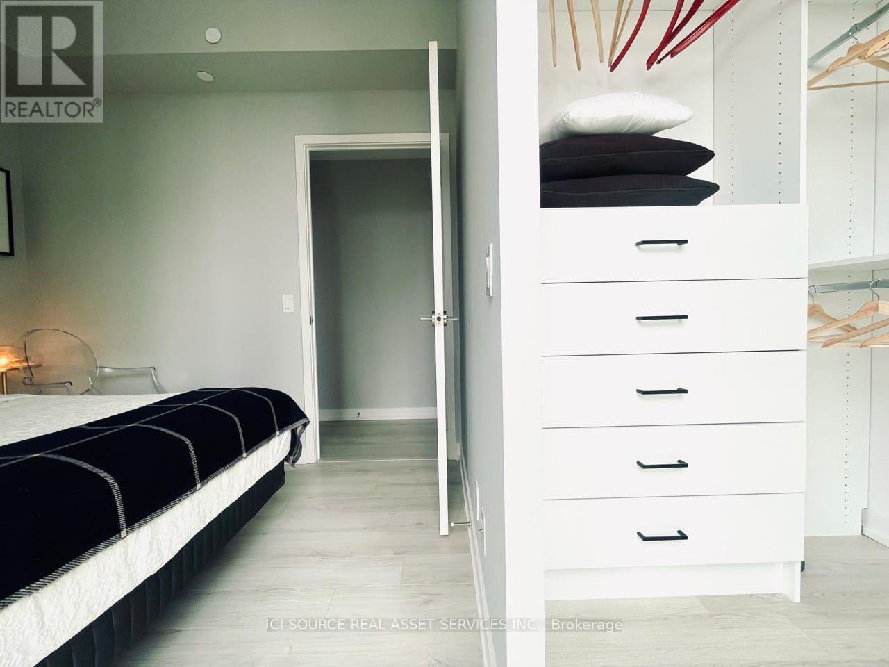 2206 - 33 Helendale Avenue, Toronto (Yonge-Eglinton), Ontario  M4R 0A4 - Photo 15 - C13039214