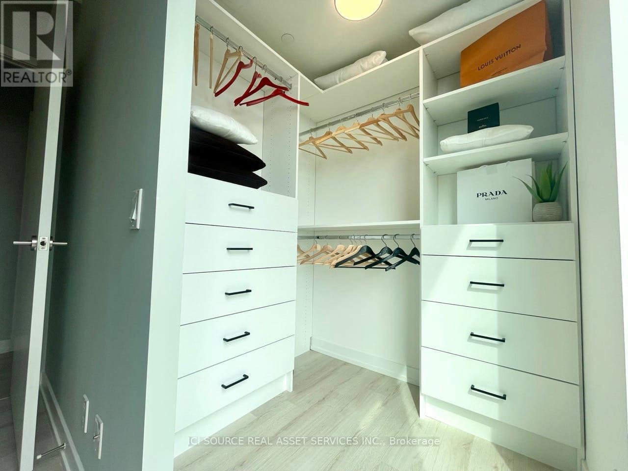 2206 - 33 Helendale Avenue, Toronto (Yonge-Eglinton), Ontario  M4R 0A4 - Photo 2 - C13039214