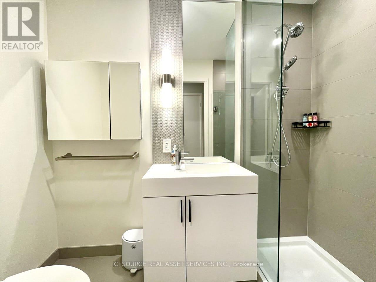 2206 - 33 Helendale Avenue, Toronto (Yonge-Eglinton), Ontario  M4R 0A4 - Photo 28 - C13039214