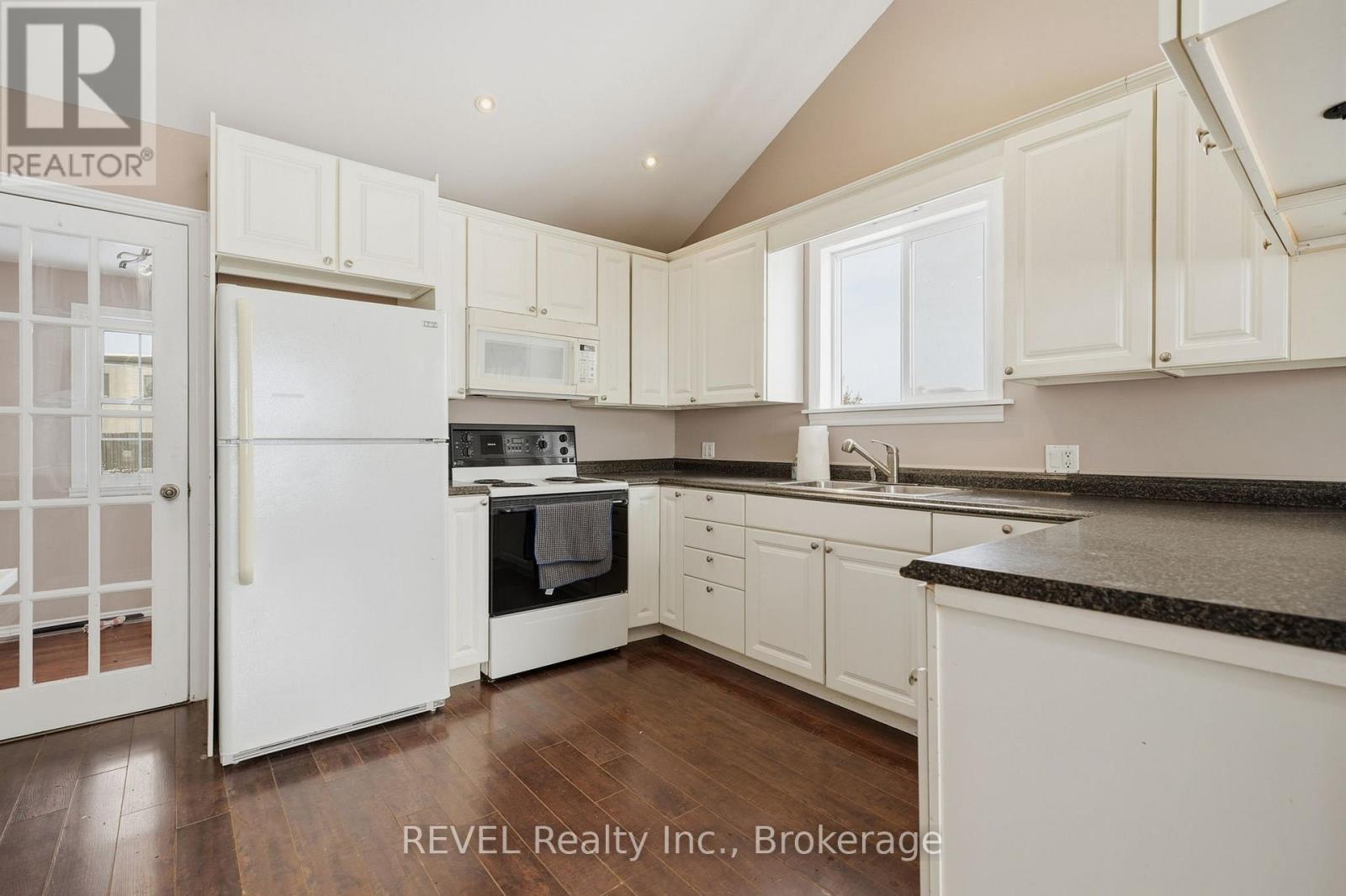 1098 Beaverdams Road, Thorold, Ontario  L2H 0W2 - Photo 10 - X12712606