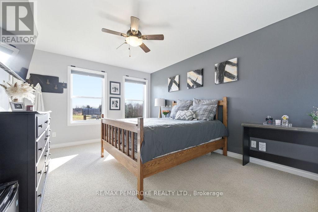 15 Samuel St Street, Laurentian Valley, Ontario  K8A 6W8 - Photo 18 - X13039216