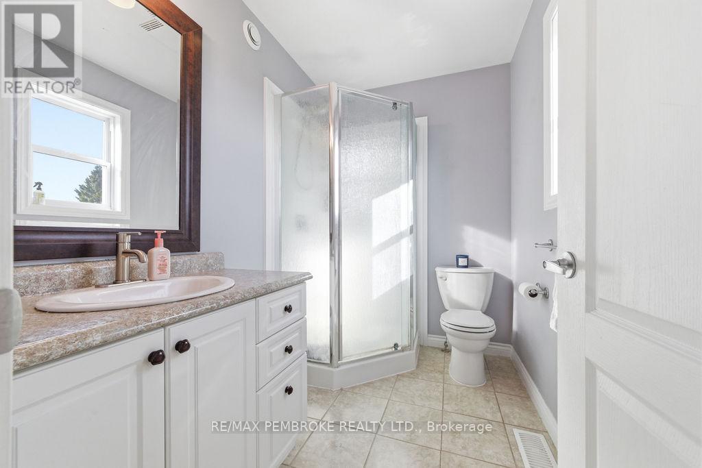 15 Samuel St Street, Laurentian Valley, Ontario  K8A 6W8 - Photo 19 - X13039216