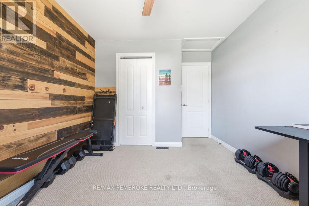 15 Samuel St Street, Laurentian Valley, Ontario  K8A 6W8 - Photo 23 - X13039216