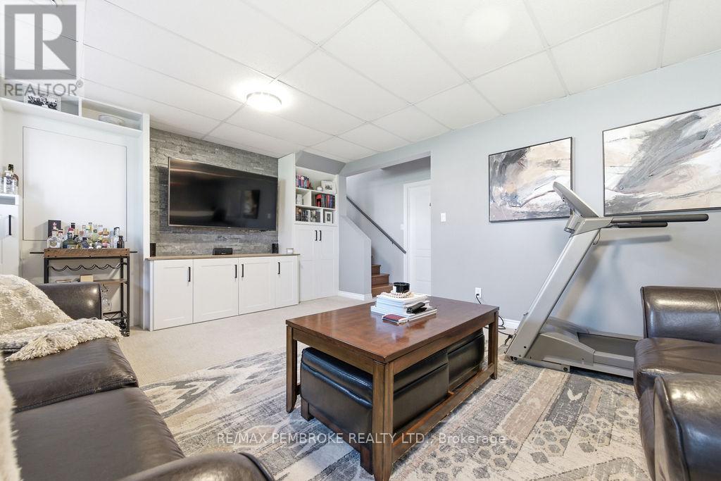 15 Samuel St Street, Laurentian Valley, Ontario  K8A 6W8 - Photo 26 - X13039216