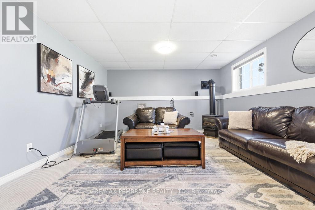 15 Samuel St Street, Laurentian Valley, Ontario  K8A 6W8 - Photo 27 - X13039216