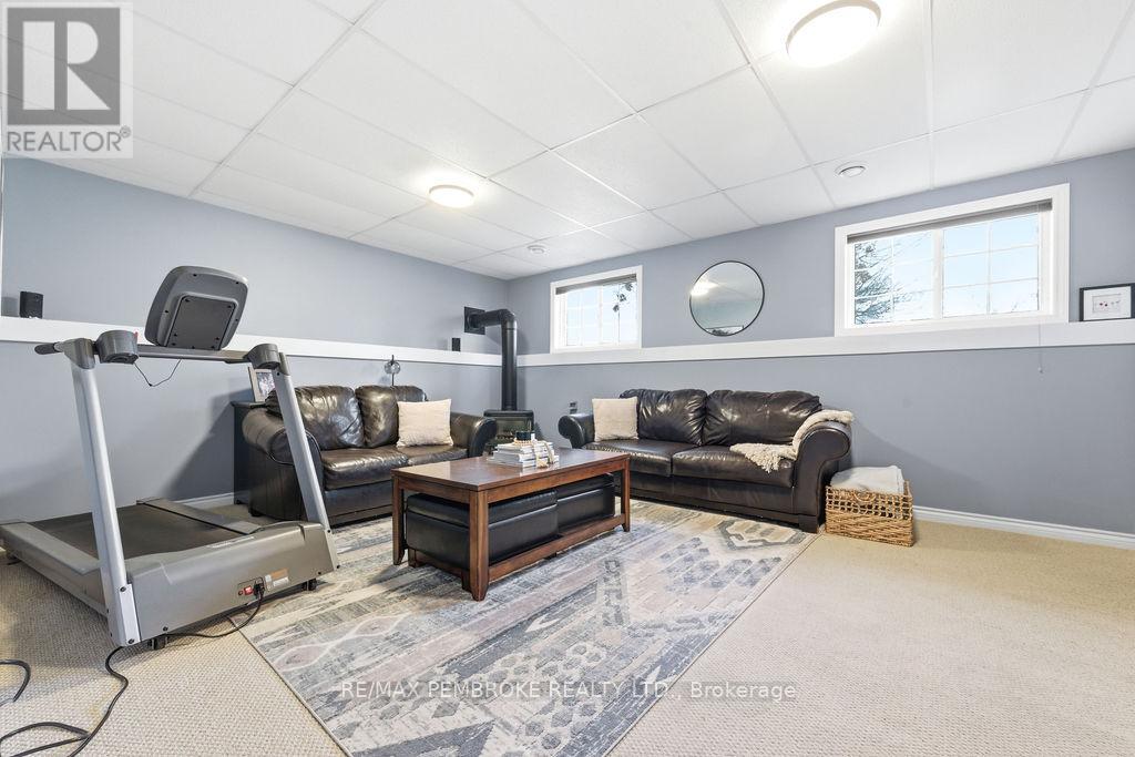 15 Samuel St Street, Laurentian Valley, Ontario  K8A 6W8 - Photo 28 - X13039216