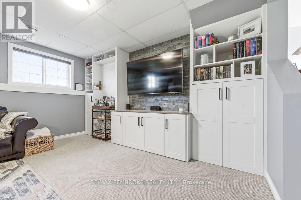 15 Samuel St Street, Laurentian Valley, Ontario  K8A 6W8 - Photo 29 - X13039216