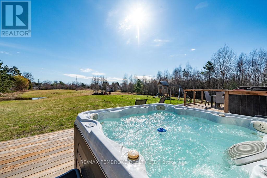 15 Samuel St Street, Laurentian Valley, Ontario  K8A 6W8 - Photo 33 - X13039216