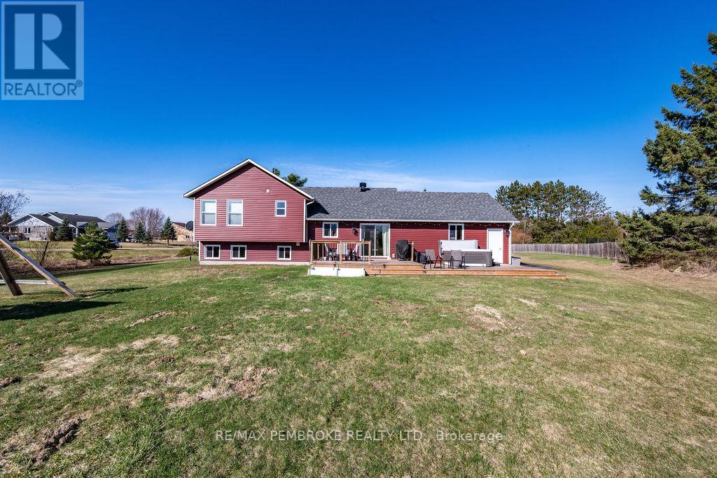 15 Samuel St Street, Laurentian Valley, Ontario  K8A 6W8 - Photo 37 - X13039216