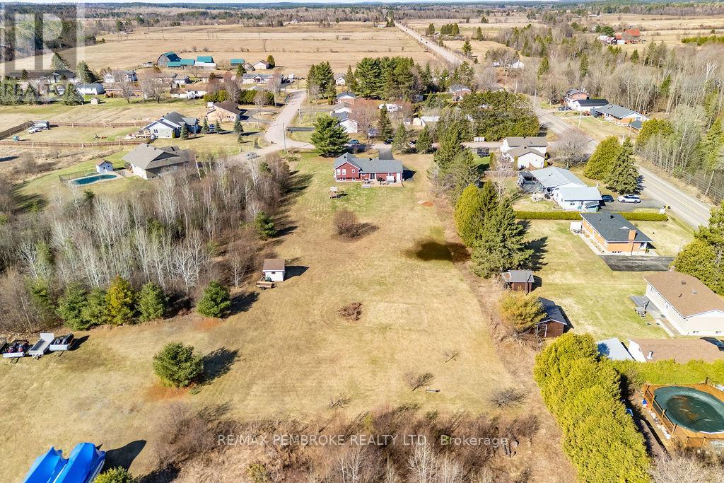 15 Samuel St Street, Laurentian Valley, Ontario  K8A 6W8 - Photo 40 - X13039216