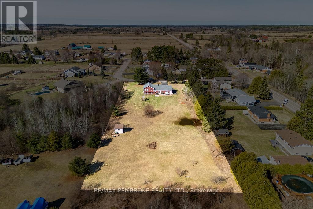 15 Samuel St Street, Laurentian Valley, Ontario  K8A 6W8 - Photo 41 - X13039216