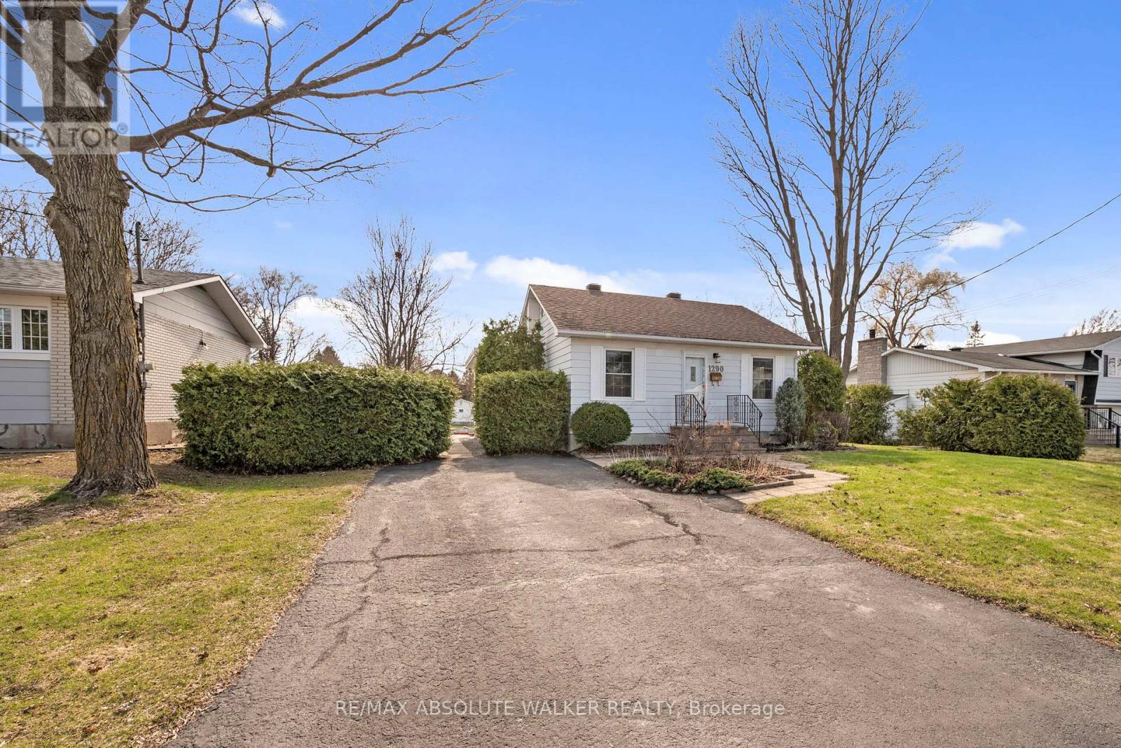 1290 St. Jean Street, Ottawa, Ontario  K1C 1N6 - Photo 2 - X13039146