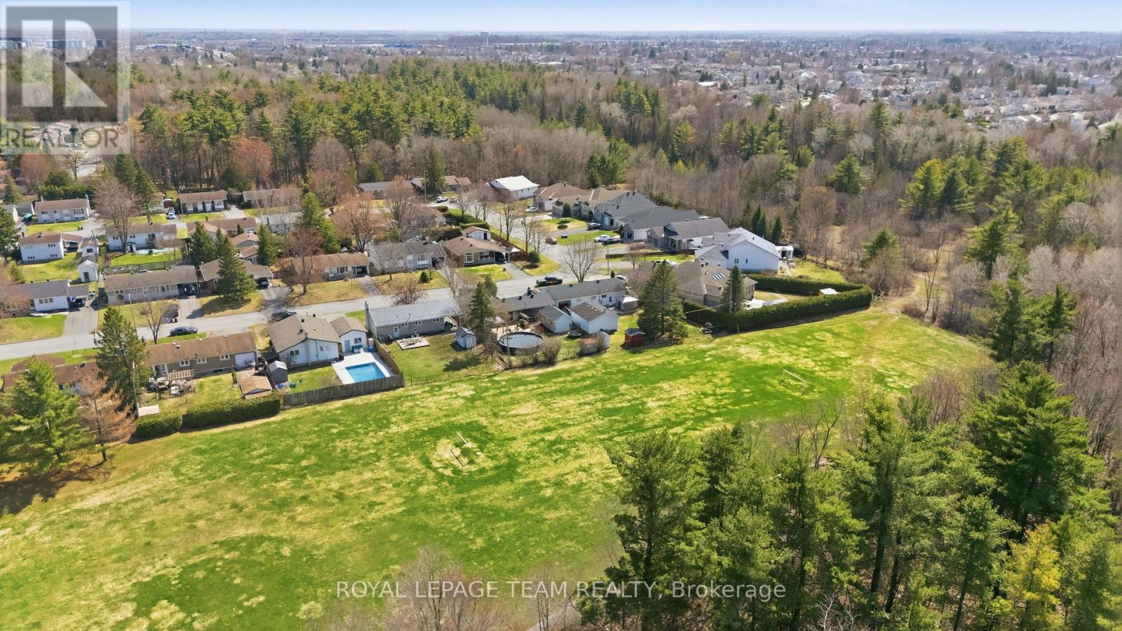 185 Lacroix Avenue, Ottawa, Ontario  K1E 1K2 - Photo 7 - X13039196