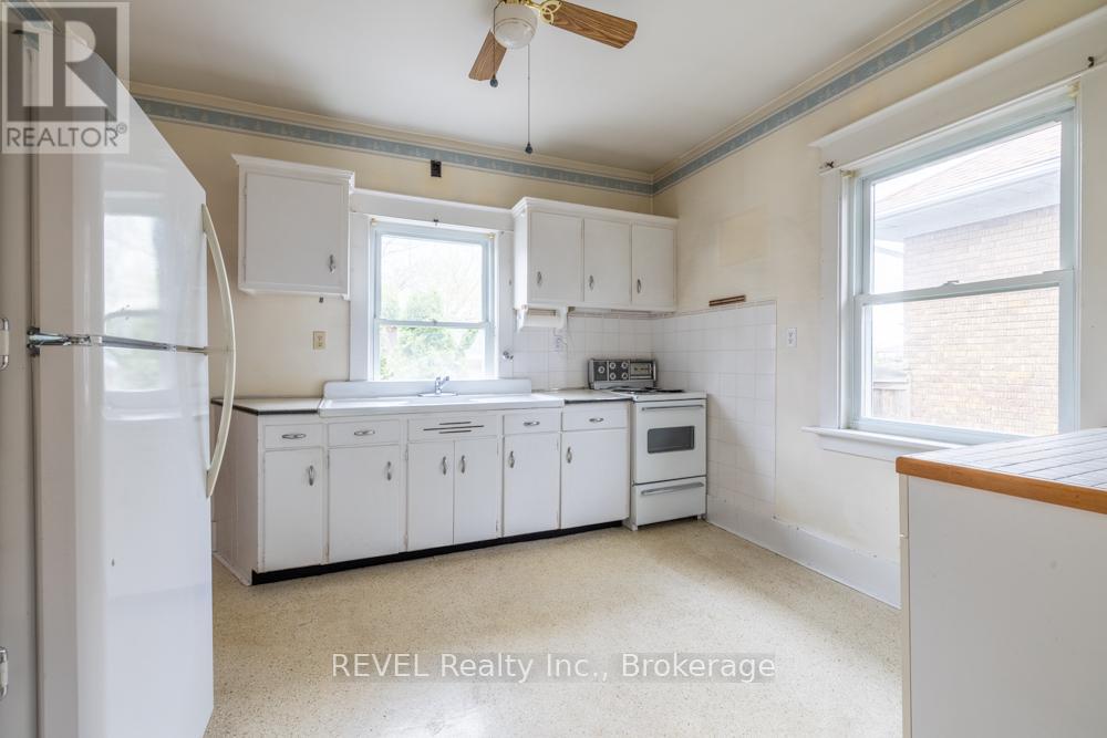 5176 Willmott Street, Niagara Falls, Ontario  L2E 2A5 - Photo 10 - X13039206