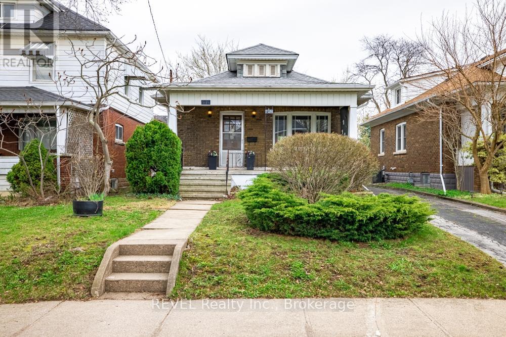 5176 Willmott Street, Niagara Falls, Ontario  L2E 2A5 - Photo 3 - X13039206