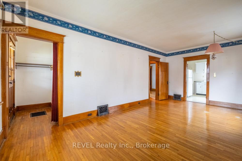 5176 Willmott Street, Niagara Falls, Ontario  L2E 2A5 - Photo 5 - X13039206