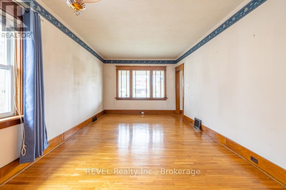 5176 Willmott Street, Niagara Falls, Ontario  L2E 2A5 - Photo 8 - X13039206