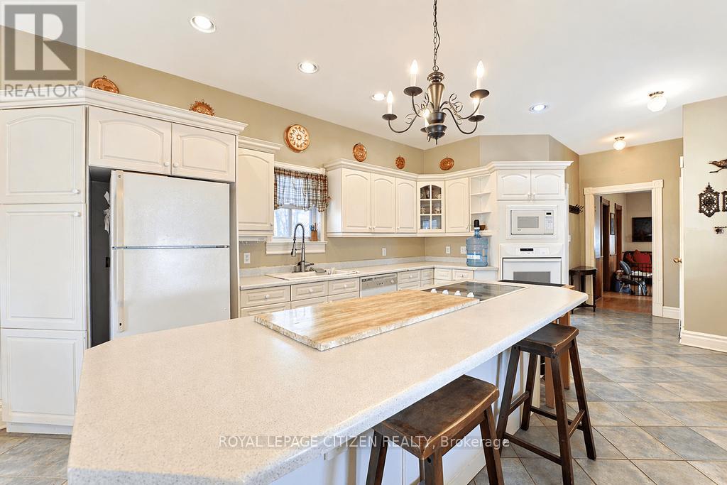 207 Barrie Street, Essa (Thornton), Ontario  L0L 2N0 - Photo 2 - N13039174