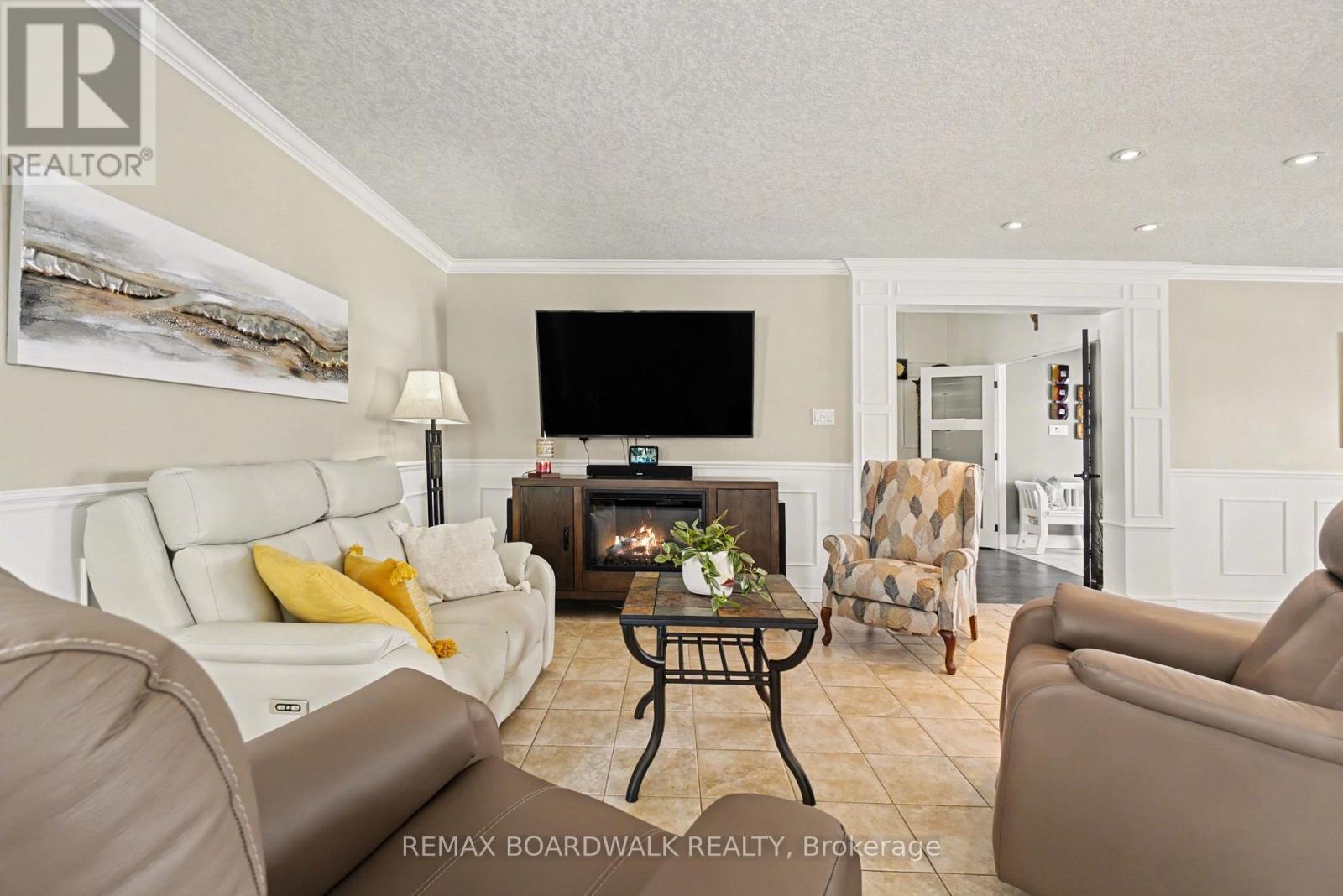 32 Faucher Boulevard, Casselman, Ontario  K0A 1M0 - Photo 5 - X12928174