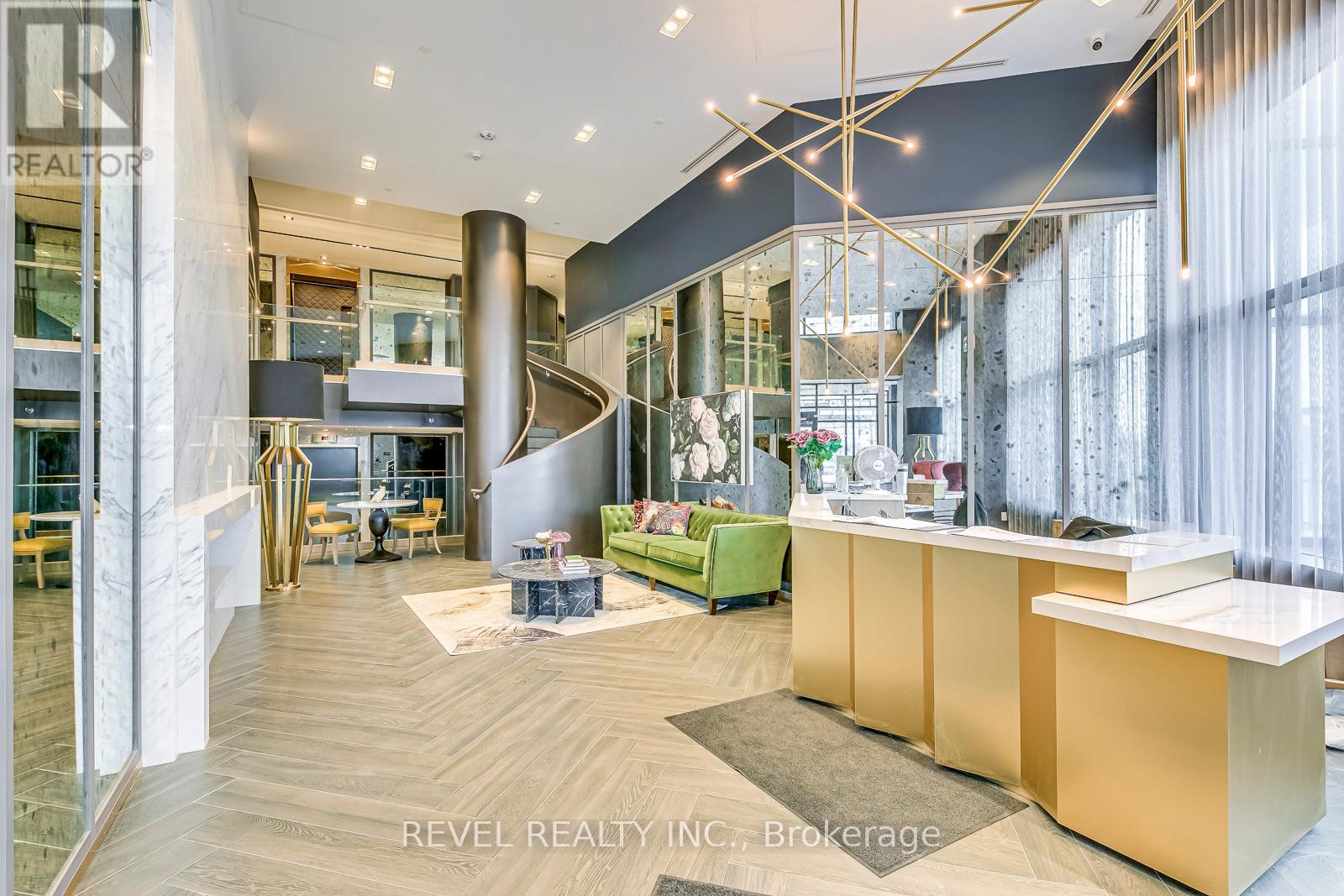 302 - 395 Dundas Street W, Oakville, Ontario  L6M 5R8 - Photo 3 - W13039202