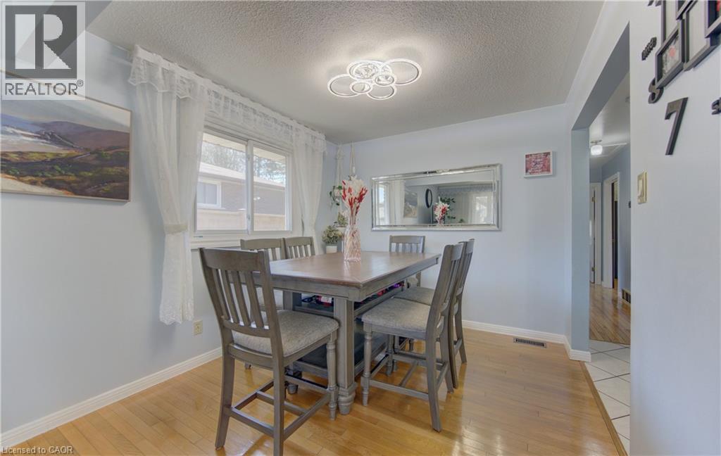 170 Martinglen Crescent, Kitchener, Ontario  N2E 2A2 - Photo 12 - 40823486