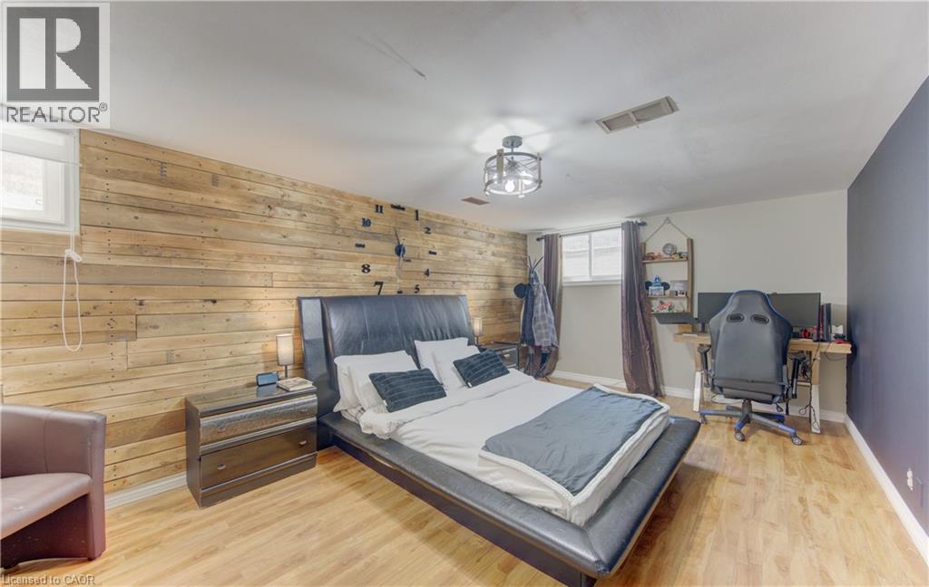 170 Martinglen Crescent, Kitchener, Ontario  N2E 2A2 - Photo 28 - 40823486