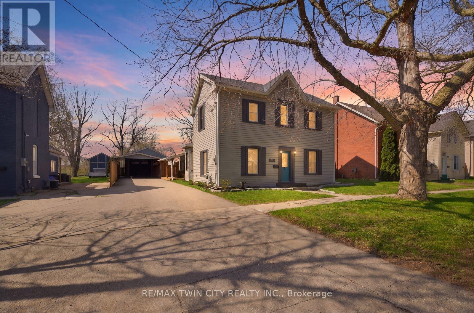 116 EAGLE AVENUE, Brantford, Ontario