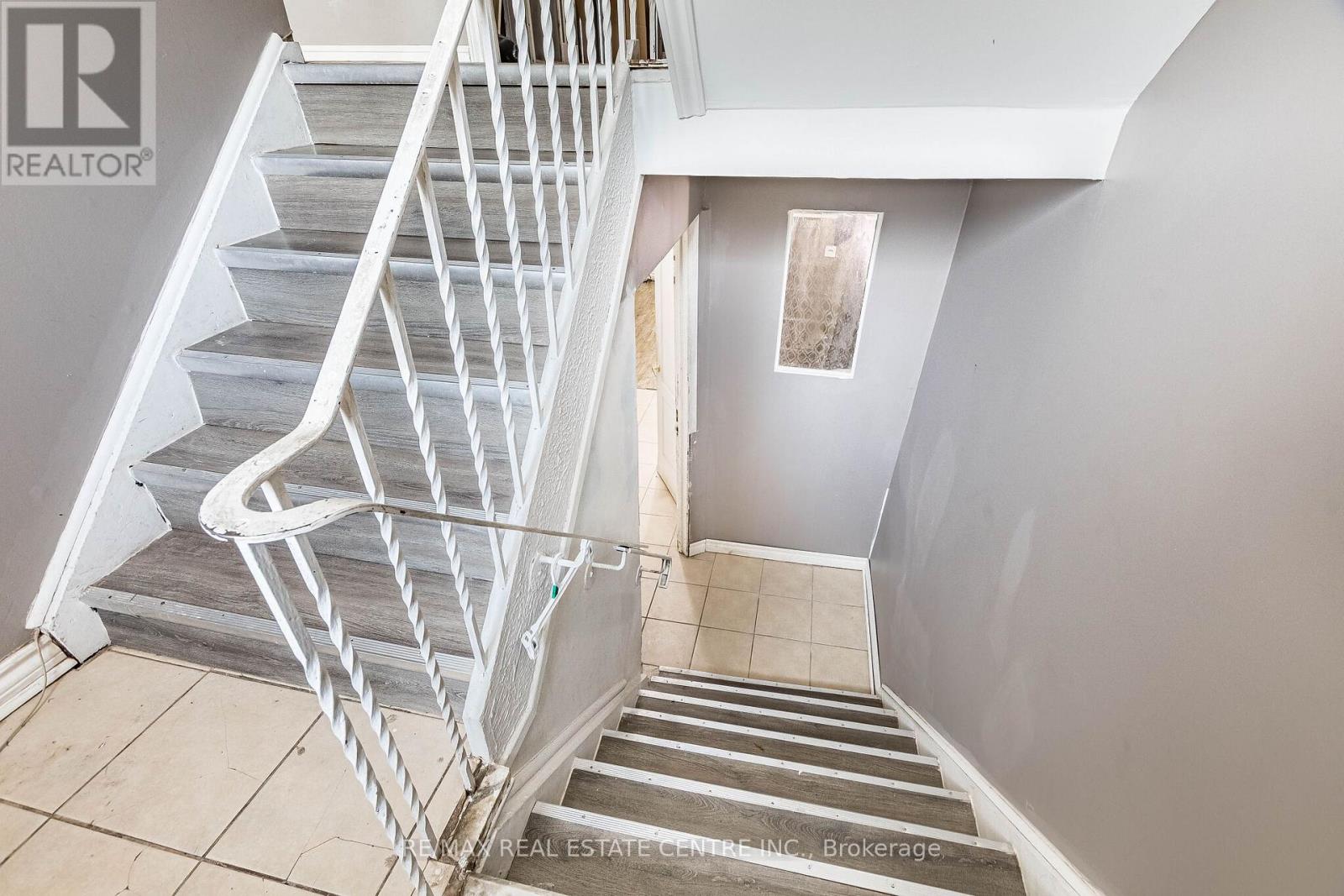 3803 Keenan Crescent, Mississauga, Ontario  L4T 3M1 - Photo 37 - W13028700