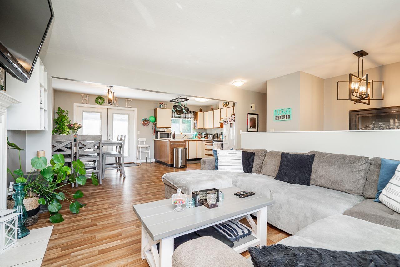 17254 62a Avenue, Surrey, British Columbia  V3S 6V5 - Photo 7 - R3115377