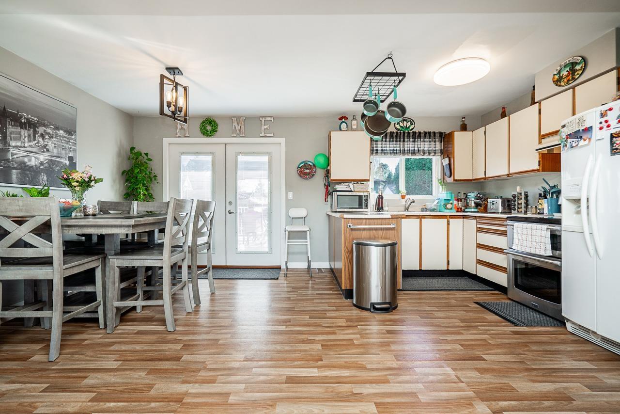 17254 62a Avenue, Surrey, British Columbia  V3S 6V5 - Photo 8 - R3115377