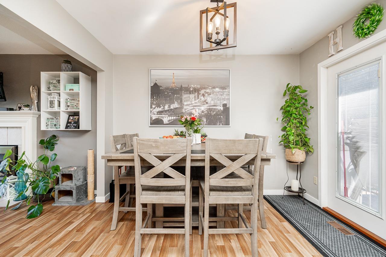 17254 62a Avenue, Surrey, British Columbia  V3S 6V5 - Photo 11 - R3115377