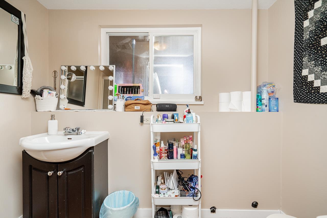 17254 62a Avenue, Surrey, British Columbia  V3S 6V5 - Photo 28 - R3115377