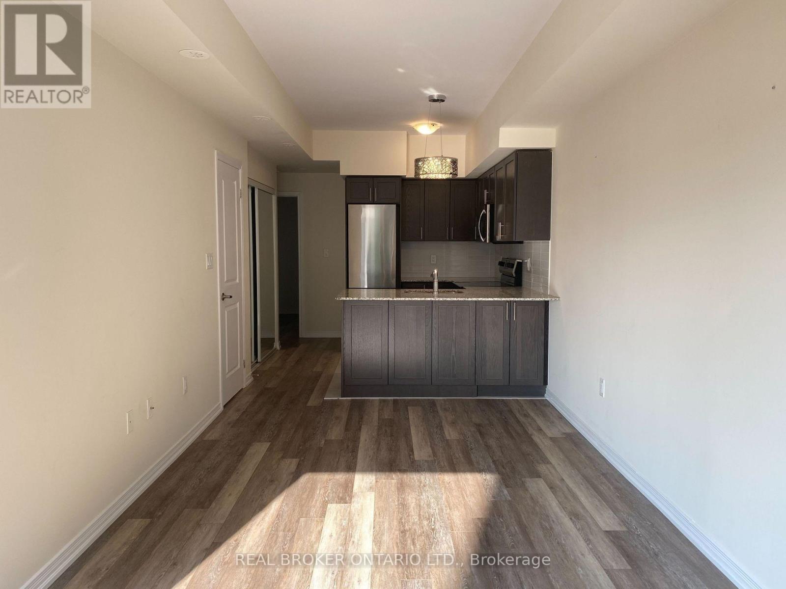 51 - 28 Fieldway Road, Toronto, Ontario  M8Z 0E3 - Photo 4 - W12996560