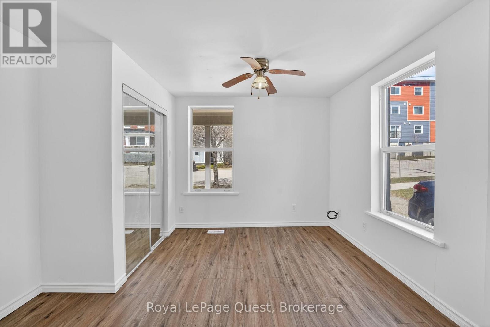 55 Elgin Street, Orillia, Ontario  L3V 1S1 - Photo 13 - S13039262