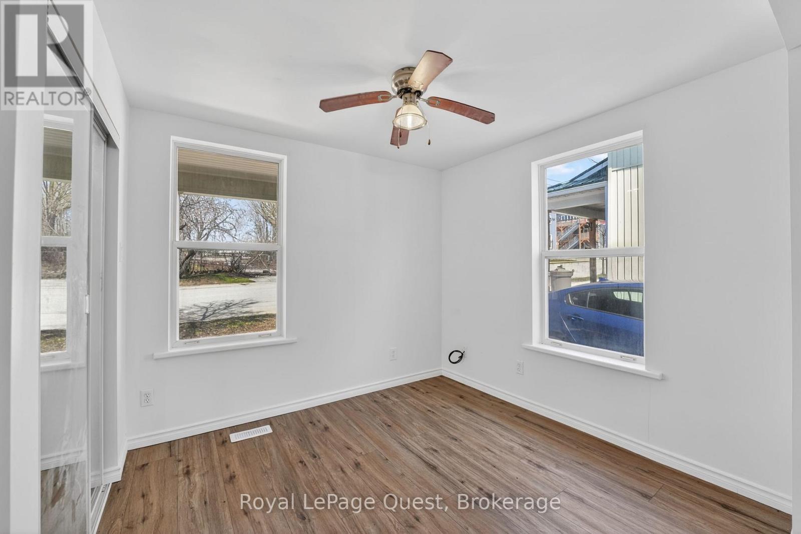 55 Elgin Street, Orillia, Ontario  L3V 1S1 - Photo 14 - S13039262