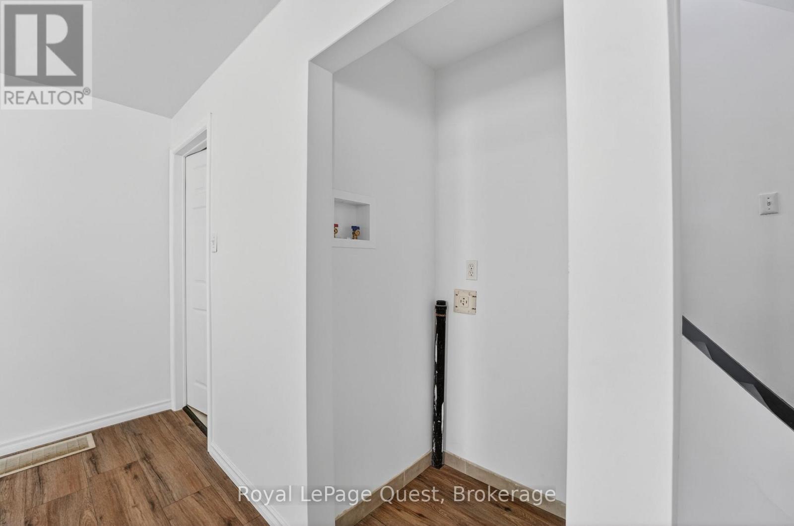 55 Elgin Street, Orillia, Ontario  L3V 1S1 - Photo 16 - S13039262