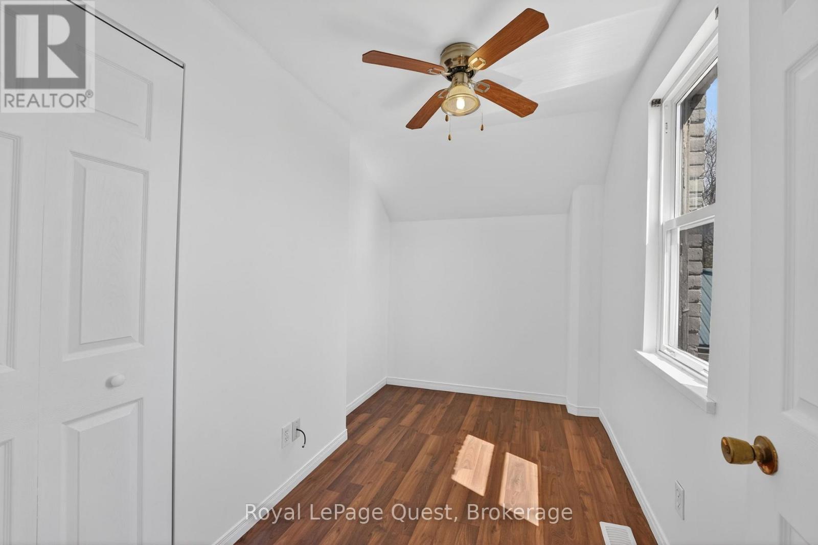 55 Elgin Street, Orillia, Ontario  L3V 1S1 - Photo 27 - S13039262