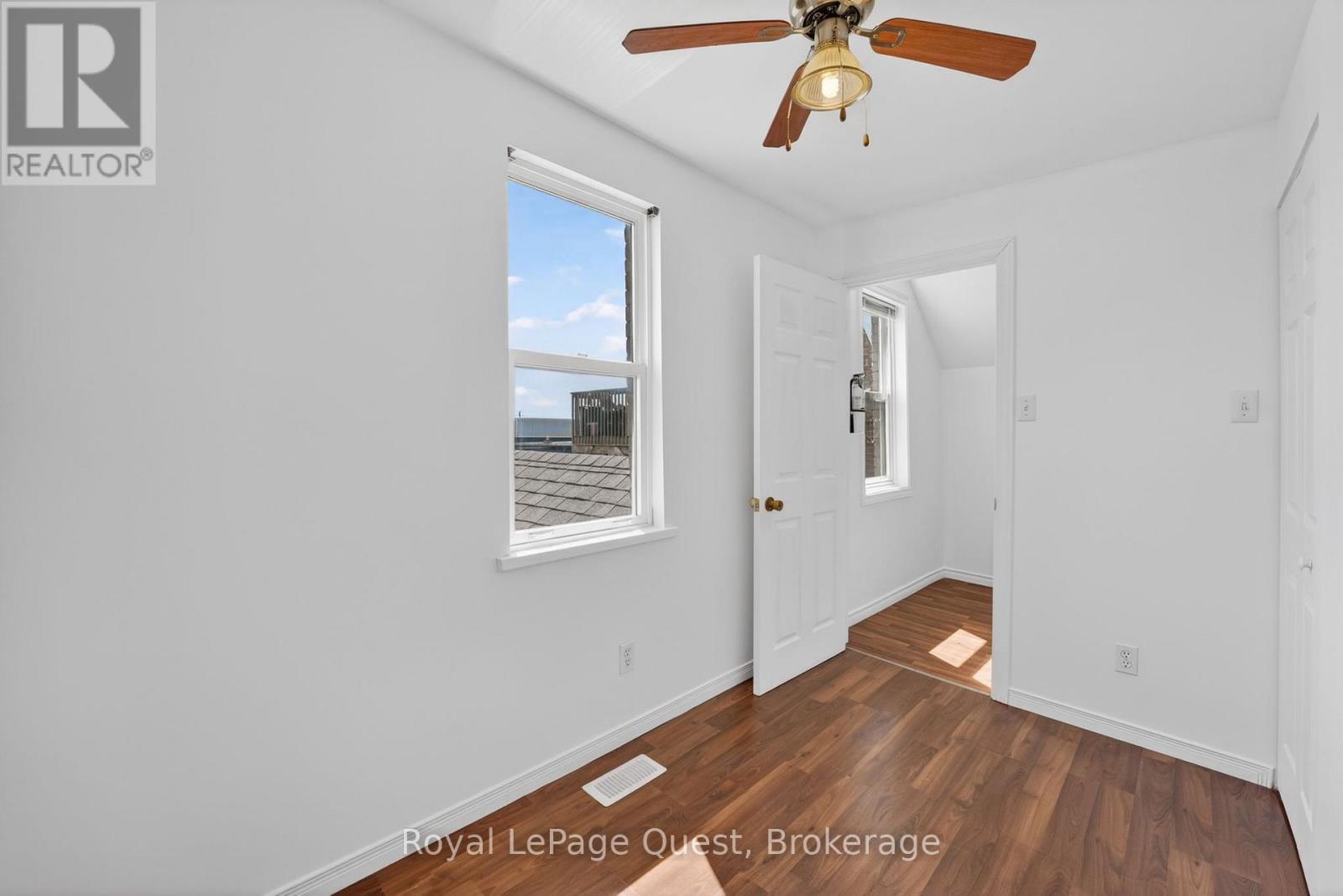 55 Elgin Street, Orillia, Ontario  L3V 1S1 - Photo 28 - S13039262