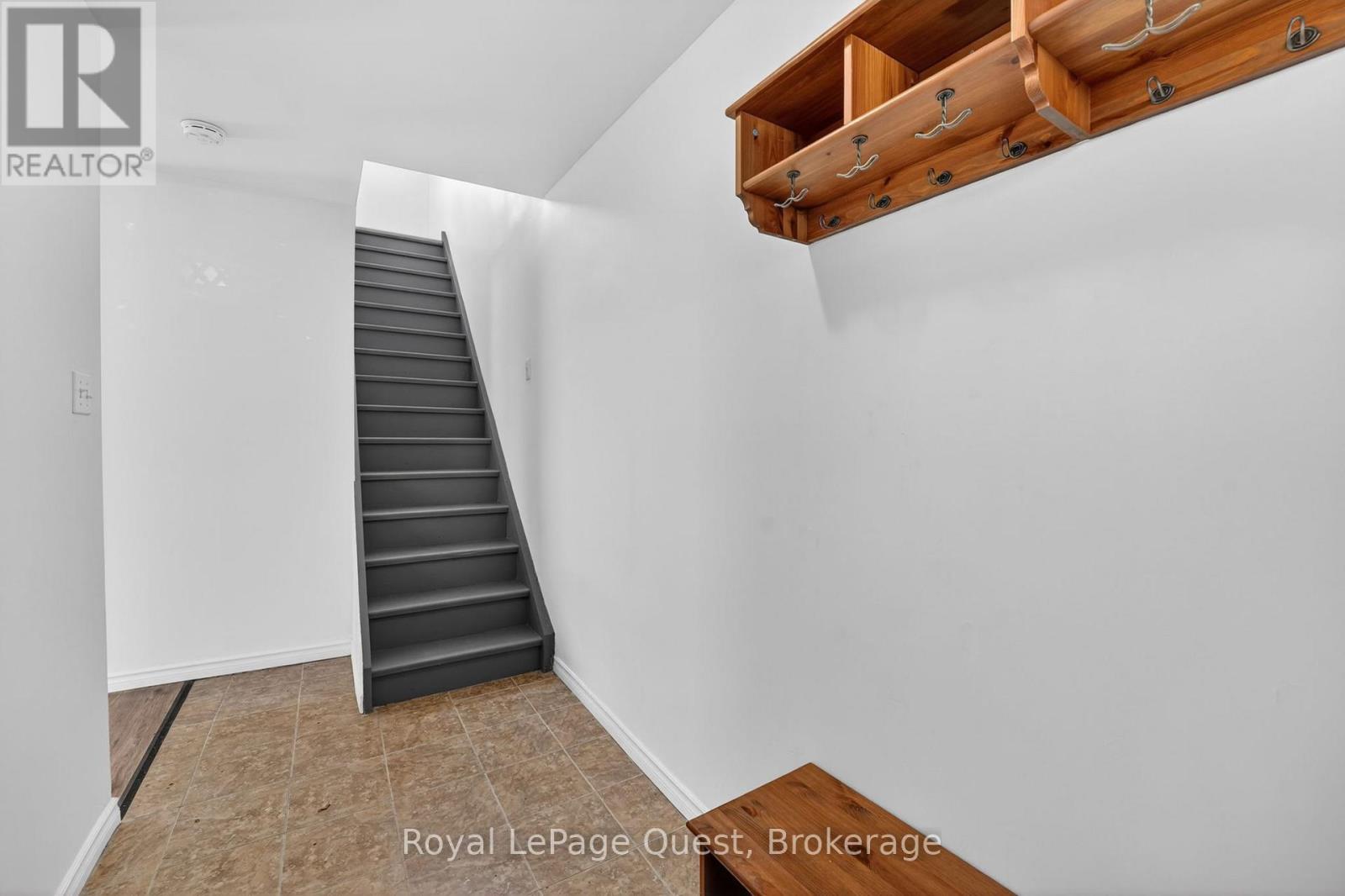 55 Elgin Street, Orillia, Ontario  L3V 1S1 - Photo 6 - S13039262