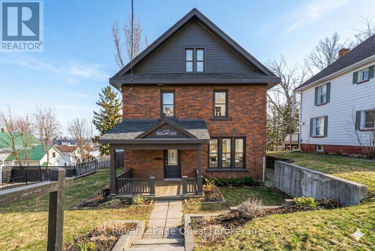 109 Brant Street E, Orillia, Ontario  L3V 1Z3 - Photo 2 - S13039266